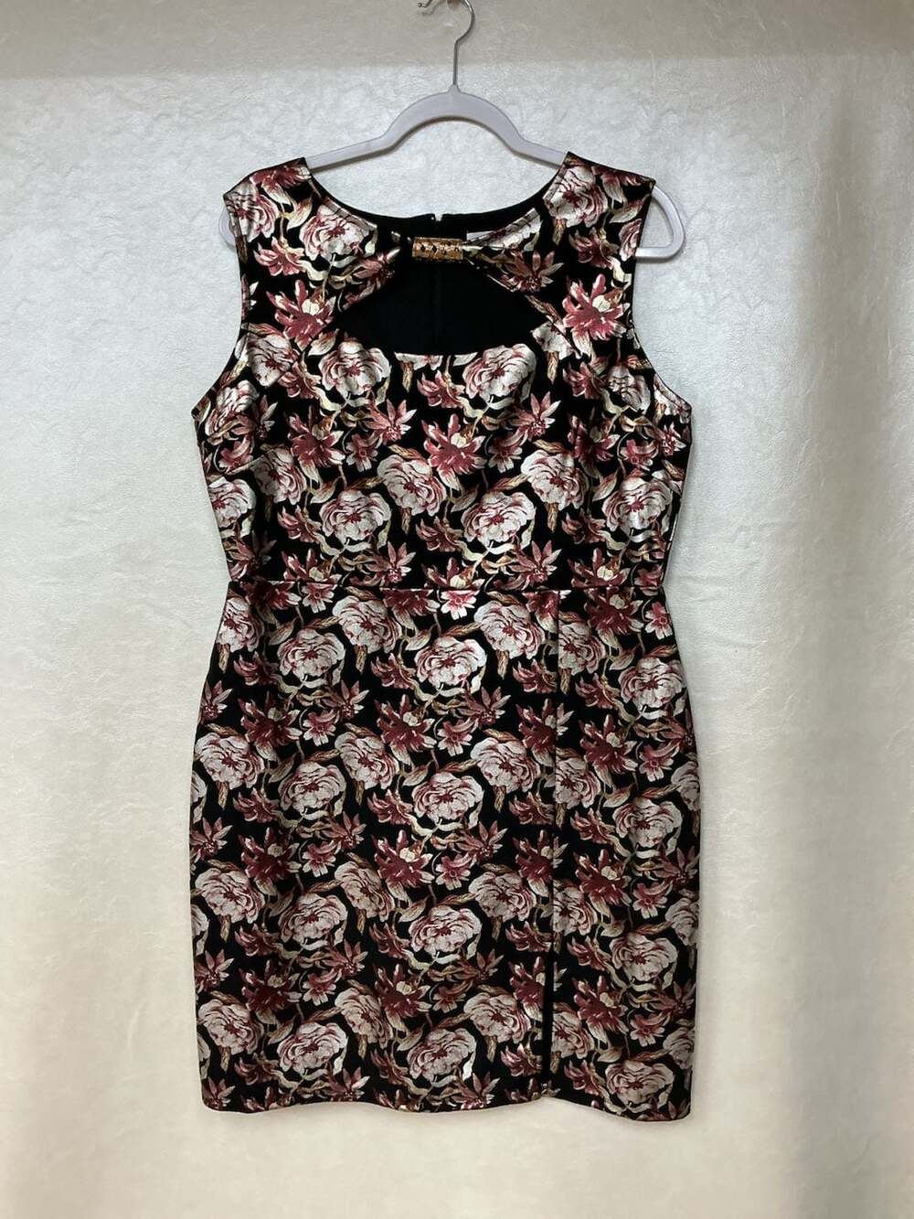 Luxology Floral Brocade Keyhole Sheath Dress with Gold Buckle